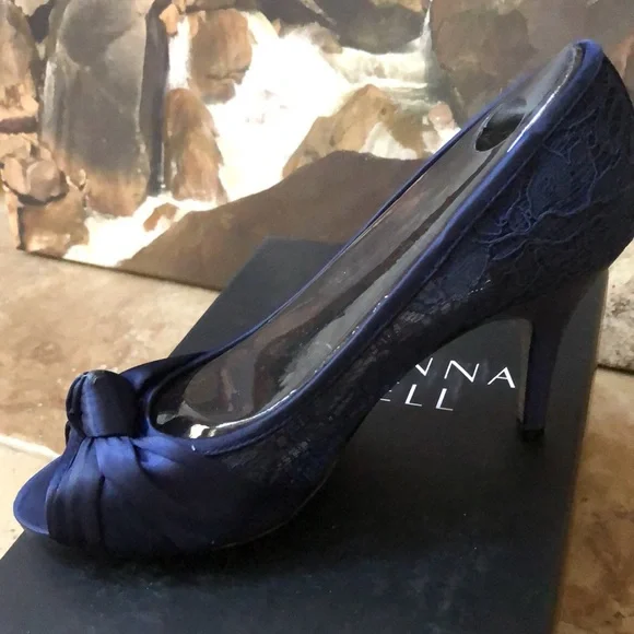 Adrianna Papell Francesca Bow Slim Heels Indigo Satin 8.5 W (HOLD) - Picture 13 of 15